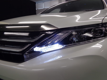 ハリアー６０系　ウインカーＬＥＤ２色タイプ　フロント　ホワイト