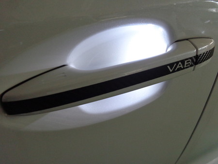 ＶＡＢ　ドアハンドルウェルカムランプ