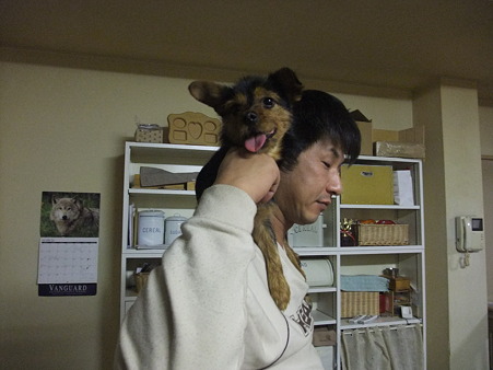 さ~、何をされてるんでしょうか?