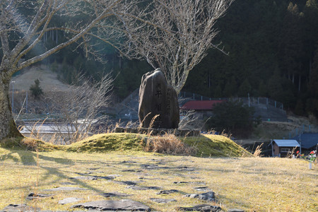 平維盛歴史の里・平維盛塚 (3)