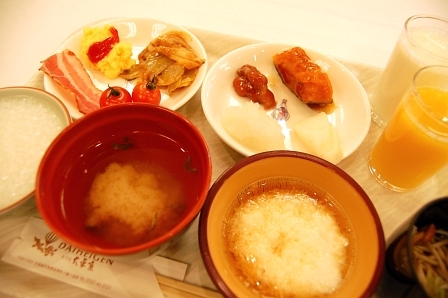朝食バイキング