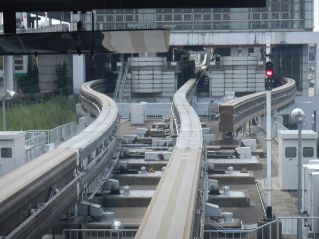 Osaka Monorail / points