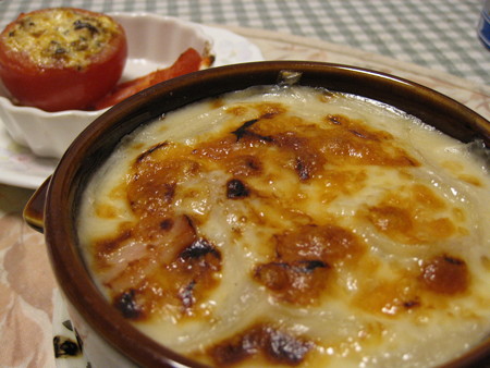 お餅を使ってかぼちゃとベーコンのグラタン