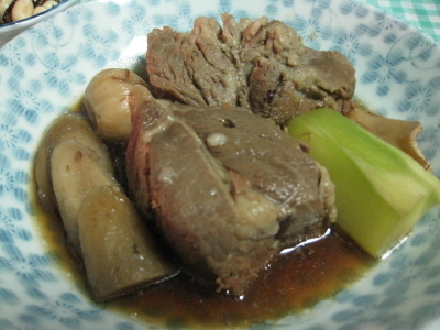 どーでる特製豚の角煮