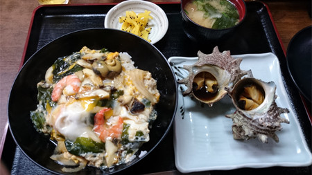 中西食堂・壺焼きセット