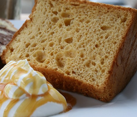 2010_02212010カラメルシフォンケーキ