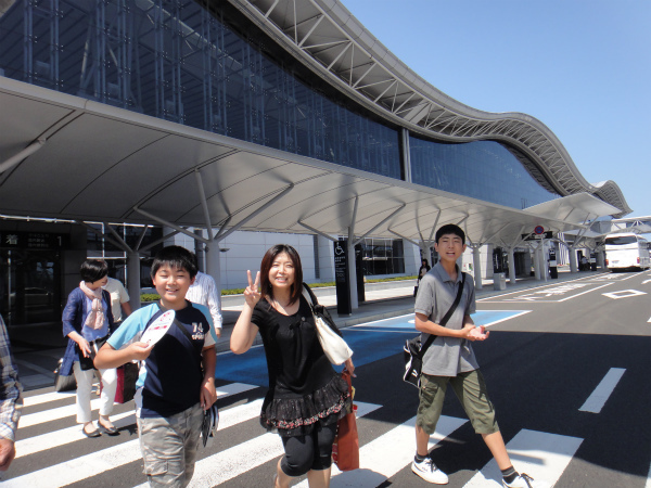 仙台空港で実家出発組の私たちと合流