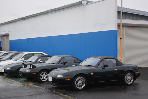 VR-Bに乗っているのにVR-Bを見に来る変な人 VR-Bに乗っているのにVR-Bを見に来る変な人