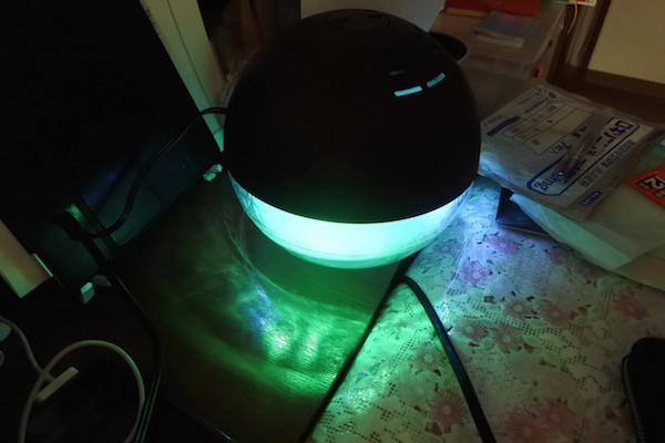 部屋の保湿＆アロマの機械