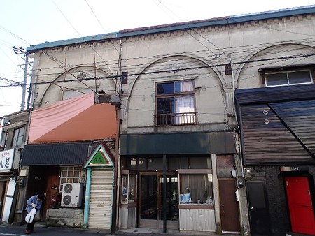 27 11 13 山形 町並み 2