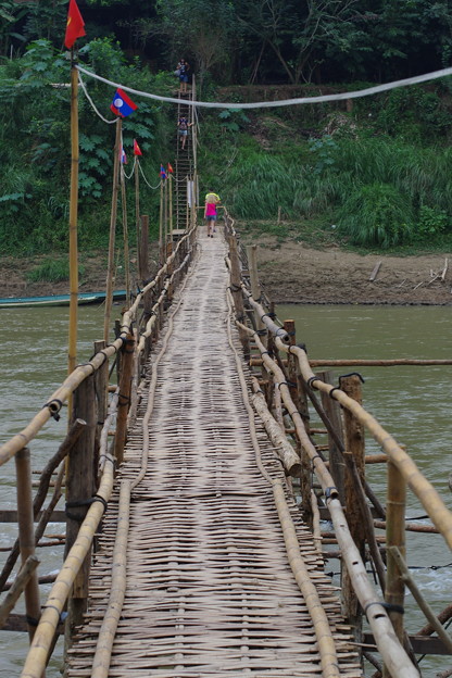 乾季だけの竹橋