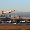 Photos: E57W6648_Embraer ERJ-170と富士山