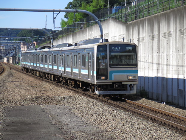 横浜線には、今日も２０５系が走ります。 ＠横浜線：八王子みなみ野