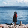 Photos: タキーレ島の少女､チチカカ湖 Lakeside girl,Taquile　　　　　《ひとり寂しく捨てられて Sola,perduta,abbandonata》